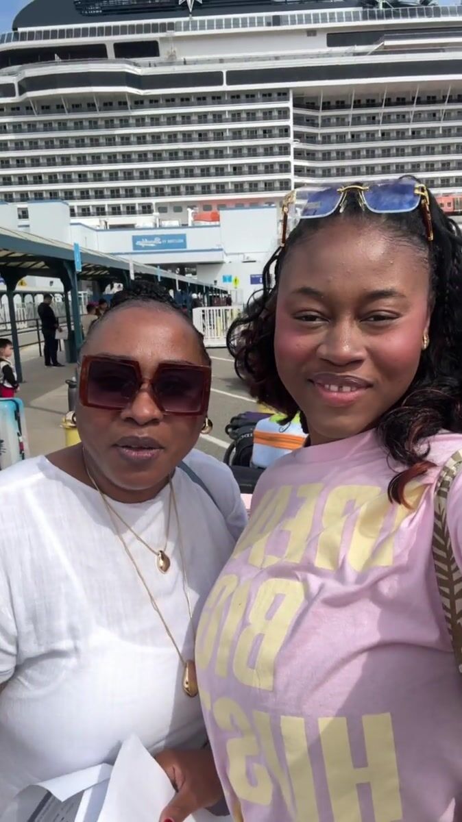 Anna's mother and younger sister on their birthday cruise
